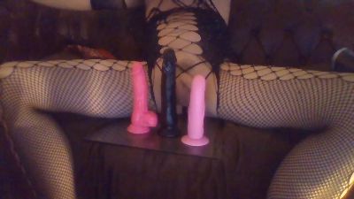 Hughboy44 live cam on Cam4