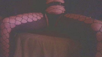 Hughboy44 live cam on Cam4