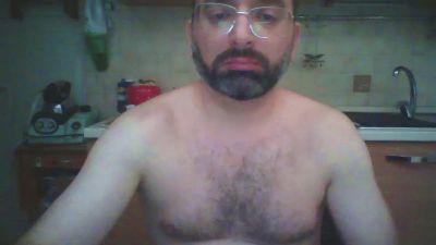 Hugos31 live cam on Cam4