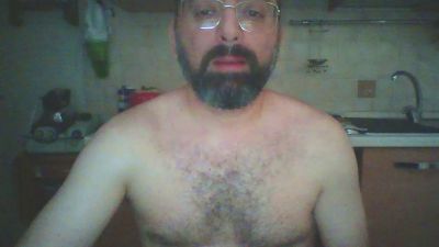 Hugos31 live cam on Cam4