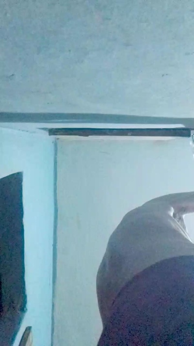 Hugosafado1 live cam on Cam4