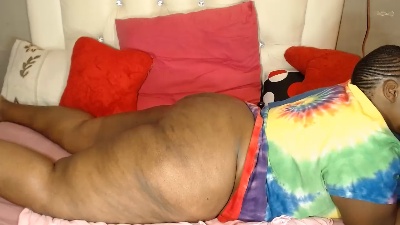 HumongousAssxxx live cam on Cam4