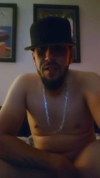 Hung75cut88 live cam on Cam4