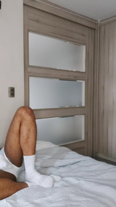 Hungchocolateok live cam on Cam4