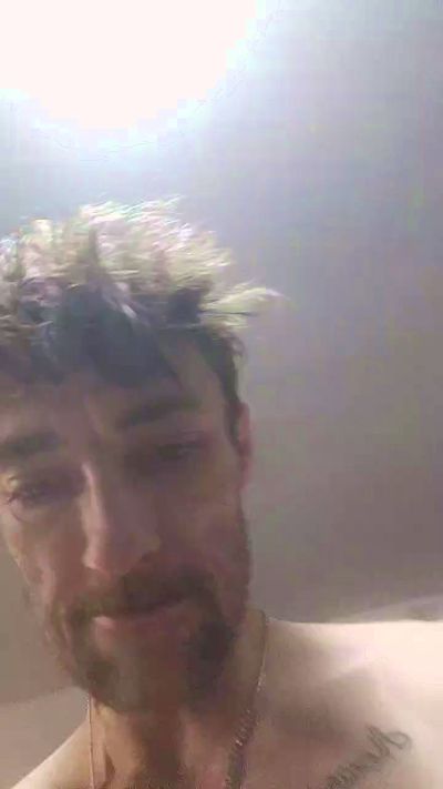 Hungzayain live cam on Cam4