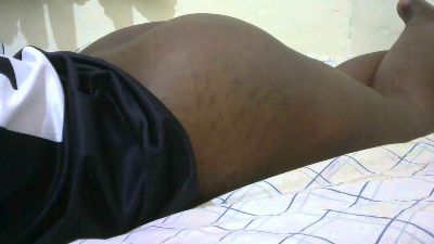 Hunnies1 live cam on Cam4