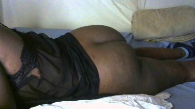 Hunnies1 live cam on Cam4