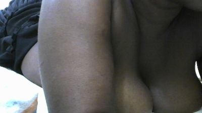 Hunnies1 live cam on Cam4