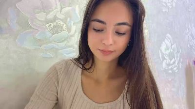 HuongMenkin live cam on Cam4