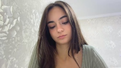 HuongMenkin live cam on Cam4