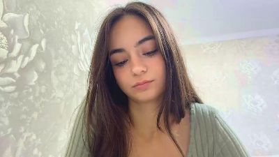 HuongMenkin live cam on Cam4