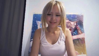 HuongZeimetz live cam on Cam4
