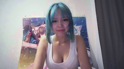 HuongZeimetz live cam on Cam4