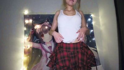 HuongZeimetz live cam on Cam4