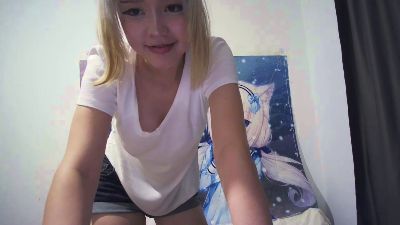 HuongZeimetz live cam on Cam4
