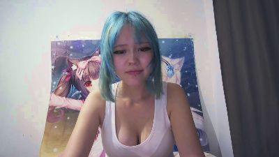 HuongZeimetz live cam on Cam4