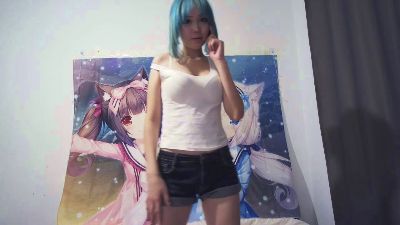 HuongZeimetz live cam on Cam4