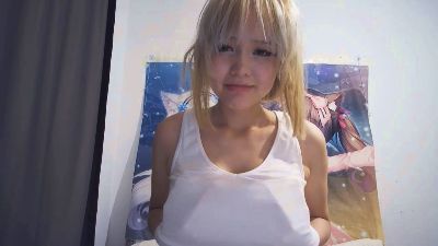 HuongZeimetz live cam on Cam4