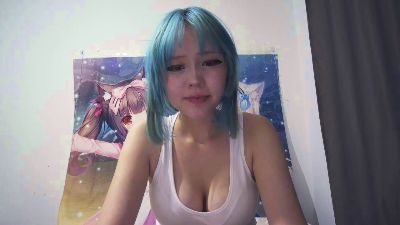 HuongZeimetz live cam on Cam4