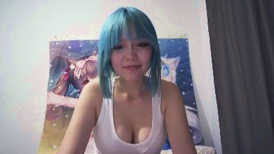 HuongZeimetz live cam on Cam4