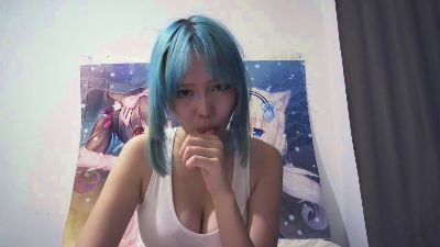 HuongZeimetz live cam on Cam4
