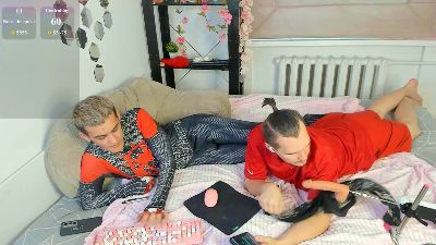HushTrinket live cam on Cam4