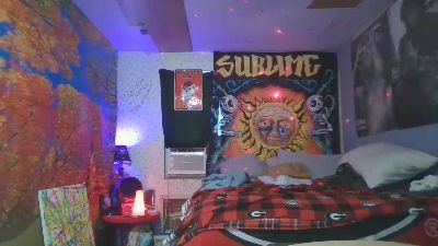 HustleNFlo live cam on Cam4
