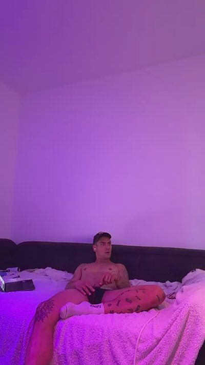 IDGAFBoi live cam on Cam4