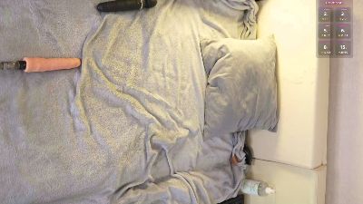 IMNOTSHYBABY live cam on Cam4