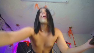 free webcam porn ISSA HOTTIE