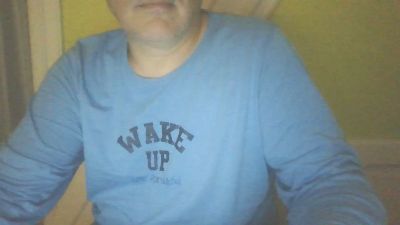 IZEGEM live cam on Cam4