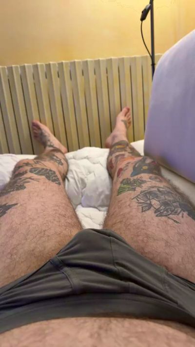 Iakusan95 live cam on Cam4