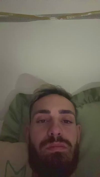 Ianbm live cam on Cam4