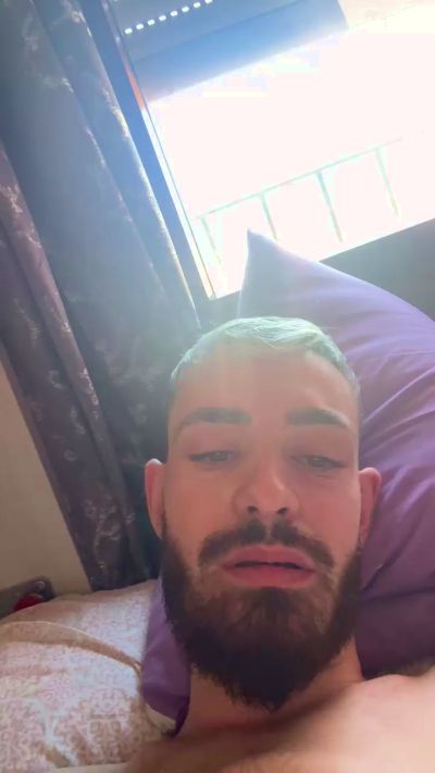 Ianbm live cam on Cam4