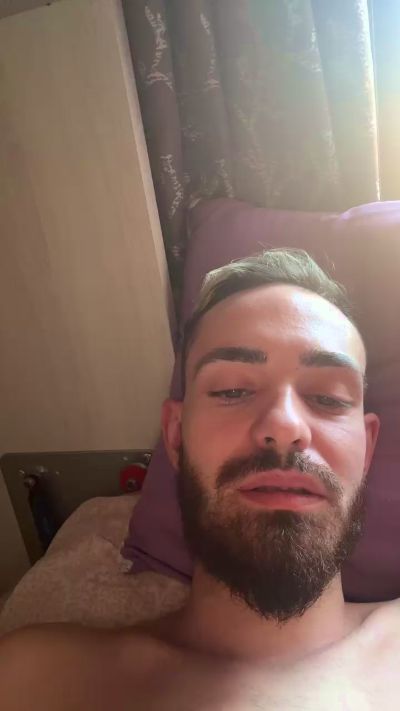 Ianbm live cam on Cam4
