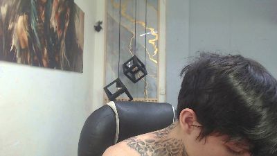 Iantwink18 live cam on Cam4