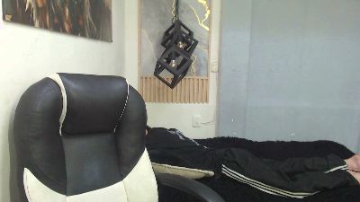 Iantwink18 live cam on Cam4