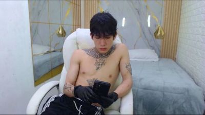 Iantwink18 live cam on Cam4