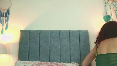 IberianMoonMK live cam on Cam4