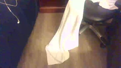 Iceicebaby87 live cam on Cam4