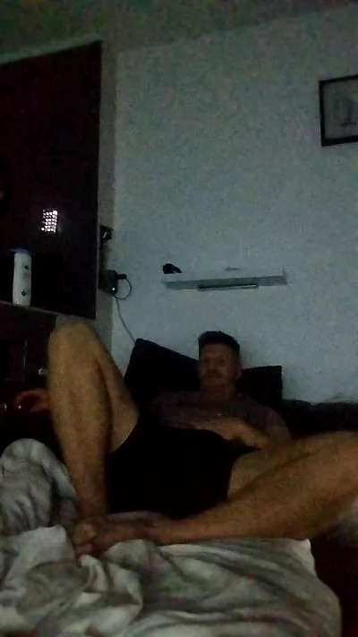 Ichbines1980 live cam on Cam4