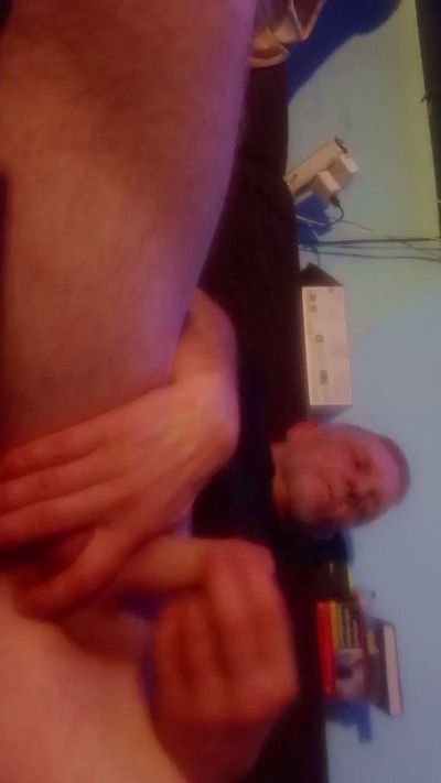 Icke live cam on Cam4