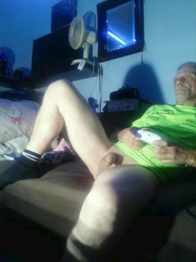 Icke live cam on Cam4