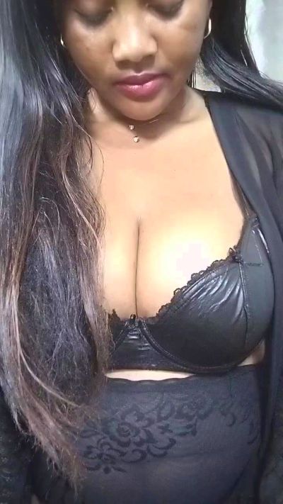 Idahhot live cam on Cam4
