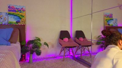 IdaliaHozempa live cam on Cam4