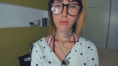 IdaliaSpiess live cam on Cam4