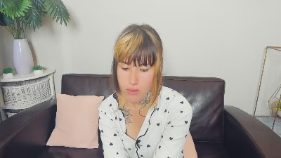 IdaliaSpiess live cam on Cam4