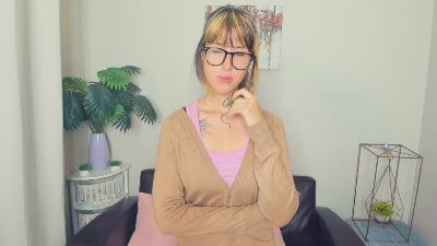 IdaliaSpiess live cam on Cam4