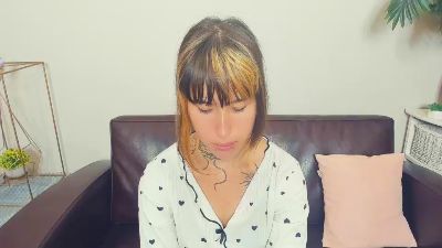 IdaliaSpiess live cam on Cam4