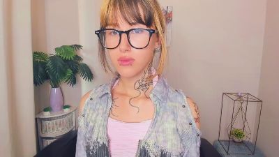 IdaliaSpiess live cam on Cam4